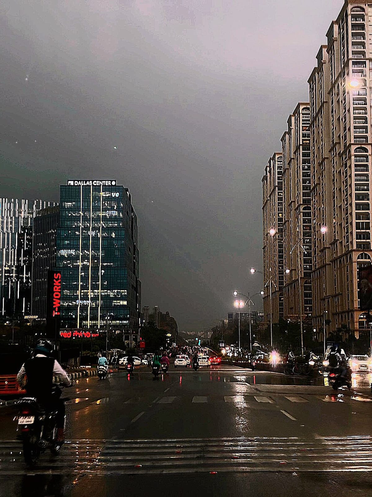 Opendoor Expands Operations Despite Industry Headwinds