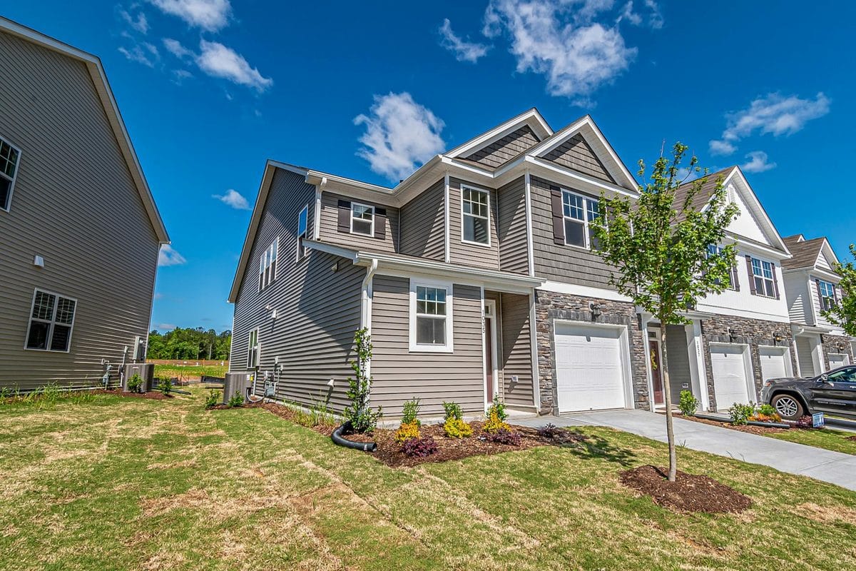 House Hacking in 2026: Why the FHA Duplex Is Still the Best Entry Move in US Real Estate When Rates Sit at 6.3%
